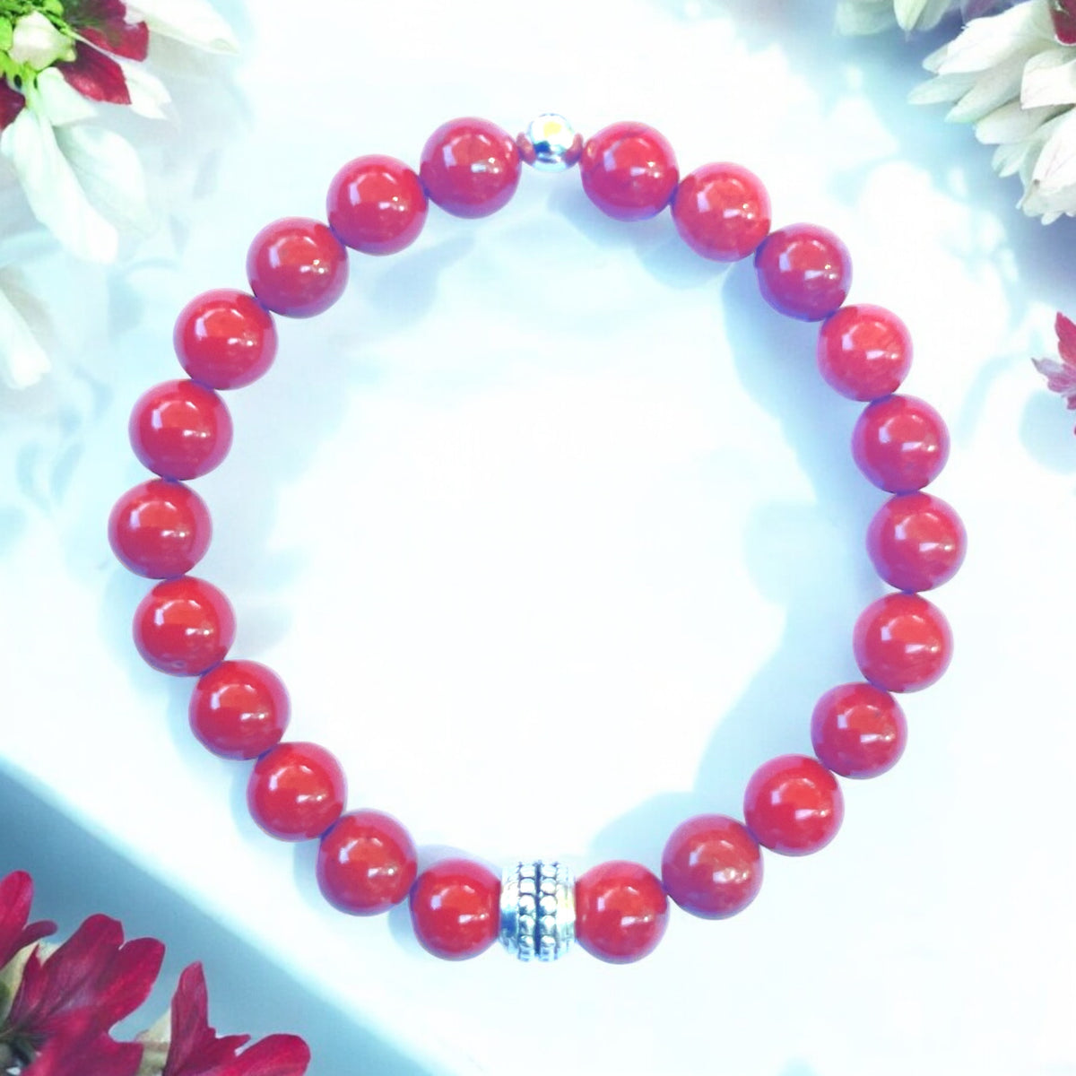 Perlenarmband aus rotem Jaspis - Hochwertiges Edelsteinarmband mit 925 Silberperle und Vintage Perle - handgefertigt - in Geschenkbox -Lebensfreude