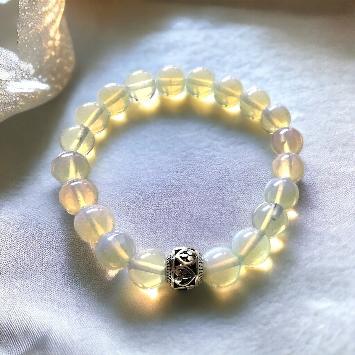 Perlenarmband Opalith 10 mm mit Vintage Perle - Edelsteinarmband - Handmade - inclusive edler Geschenkbox