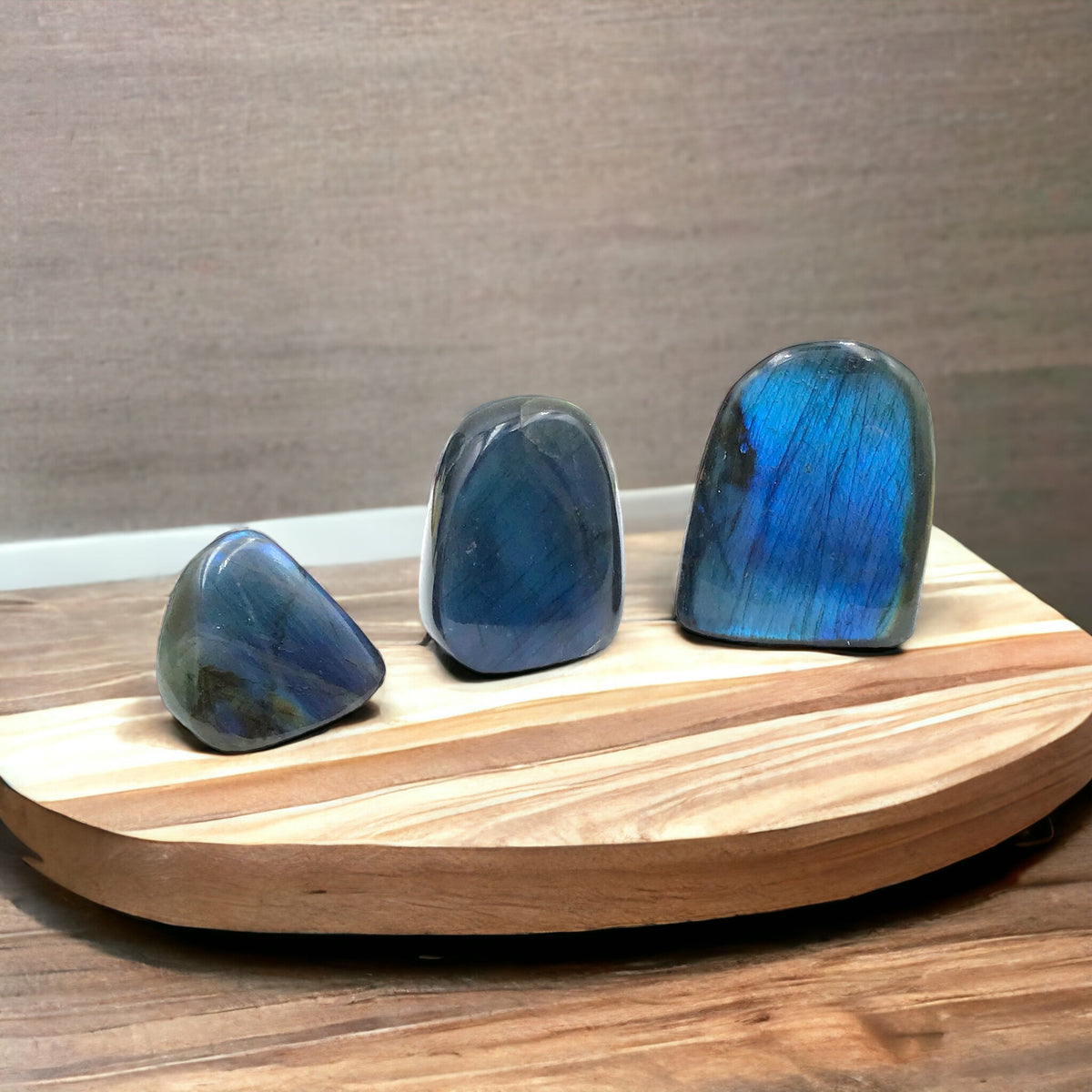 Edle blaue Labradorit Freeform | je nach Variante 3 bis 14 cm | 40 bis 1700 Gramm I TOP 1-A Qualität I Madagaskar