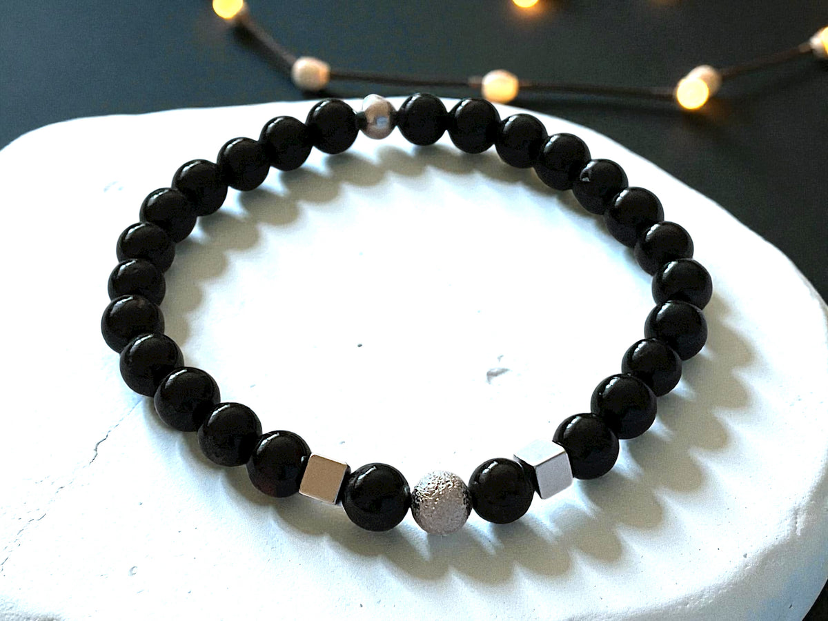 Edelstein Perlenarmband aus schwarzem Turmalin 925 Silberperlen - Hochwertige Heilsteine in 4 oder 6 mm  - handgefertigt - in Geschenkbox - Schutz gegen negative Energien I Brasilien