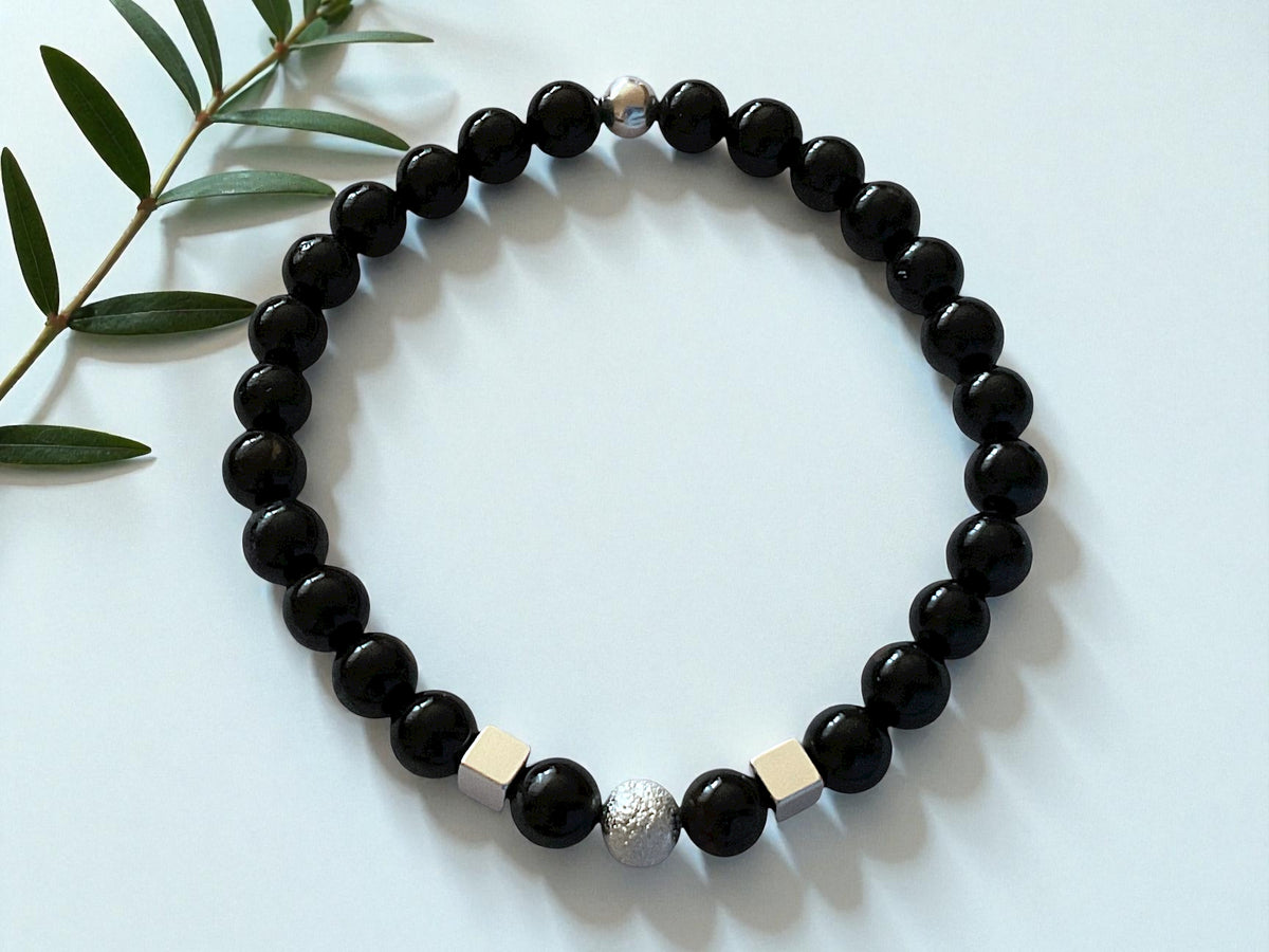 Edelstein Perlenarmband aus schwarzem Turmalin 925 Silberperlen - Hochwertige Heilsteine in 4 oder 6 mm  - handgefertigt - in Geschenkbox - Schutz gegen negative Energien I Brasilien
