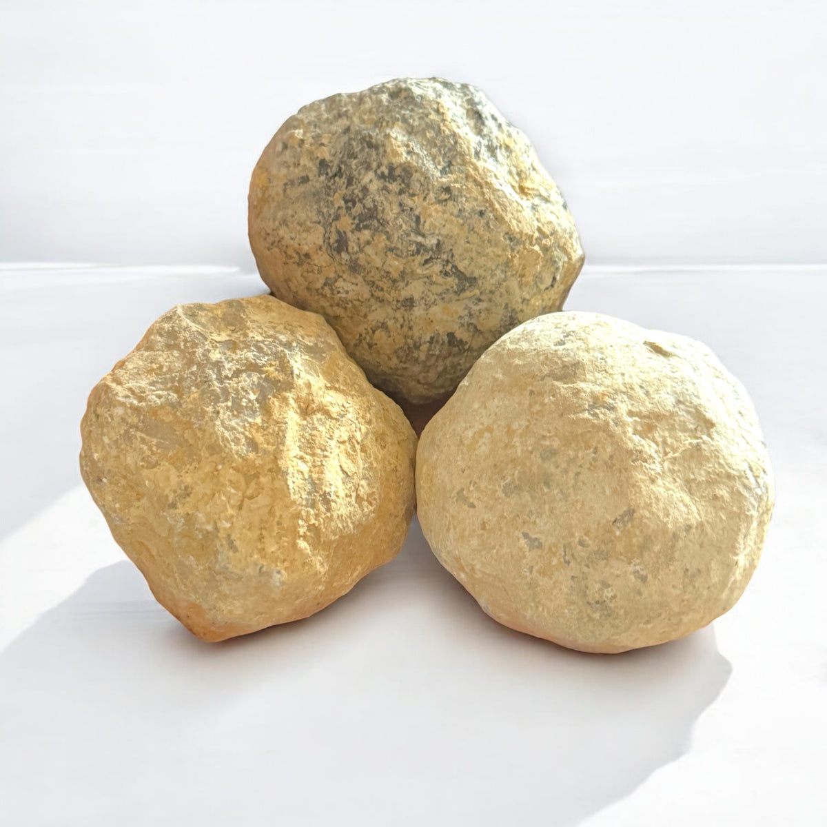 Grosses dreiteiliges Geoden Sparset in Baseballgröße - 7-8 cm - mit Anleitung zum aufbrechen und Beschreibung der Geoden - insgesamt 900-1000 Gramm Sale zum UVP -30%