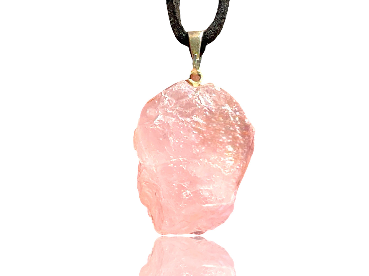 Edelstein Rohstein Kette - wunderschöner Cluster (Brocken) mit Lederband, wahlweise  Bergkristall, Amethyst, Aventurin oder Rosenquarz - Kristalle zum wohlfühlen