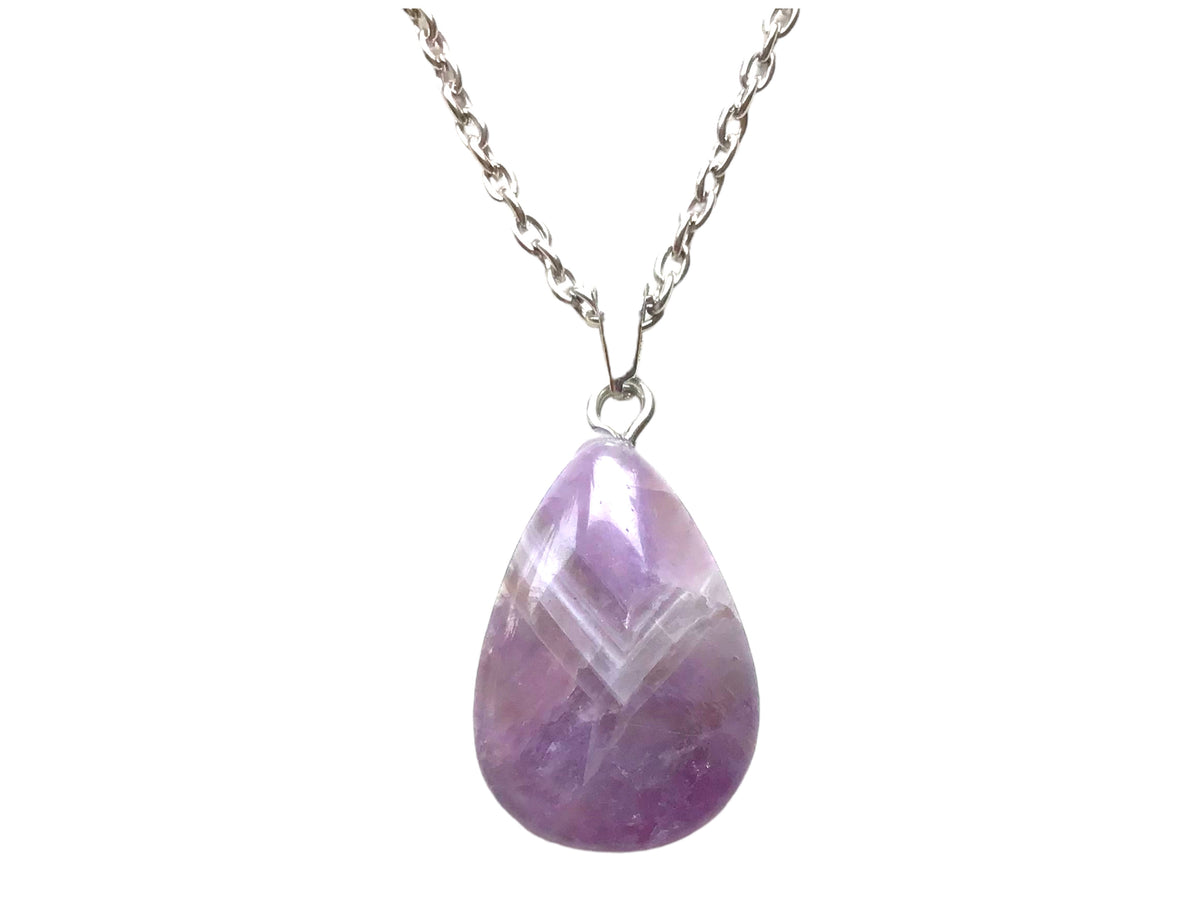 Amethyst Kette "Energietropfen"  - echter Amethyst Edelstein Anhänger in Tropfenform mit dezenter versilberter Edelstahlkette