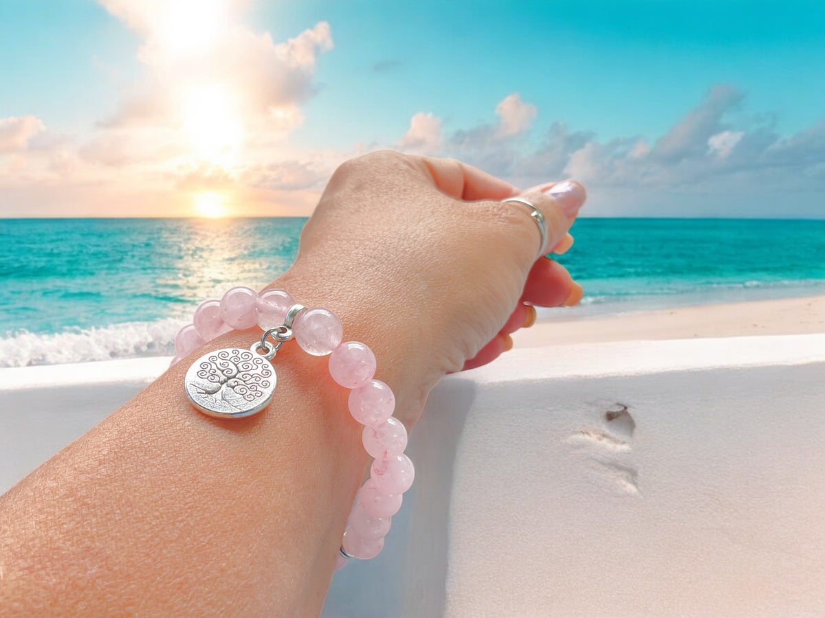 Edles Rosenquarz Perlenarmband 8mm mit Charm Lebensbaum- handgefertigt - incl. Geschenkbox