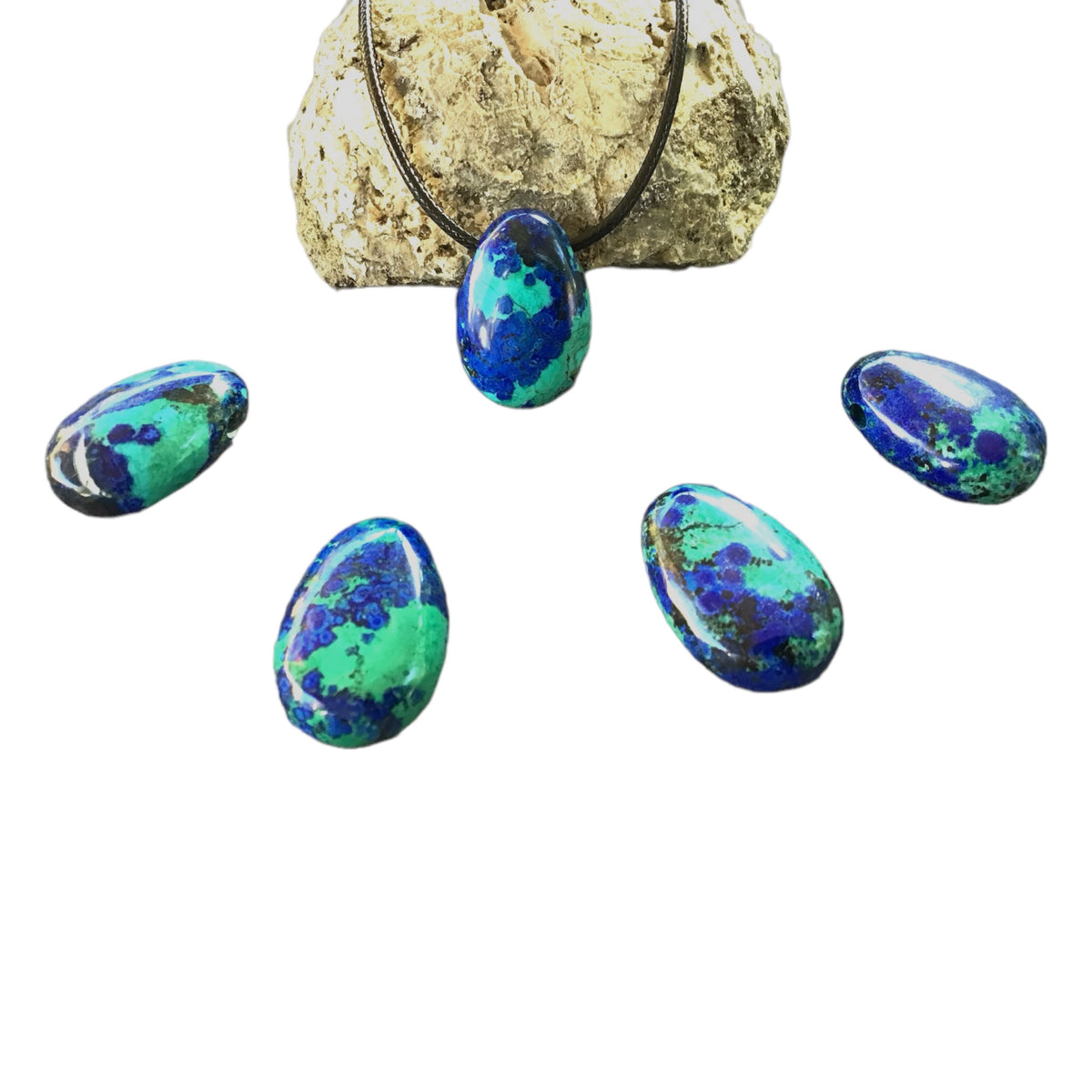 Azurit-Malachit-Chrysokoll Anhänger I Tropfenform mit Kordelkette I 20x30mm I Verschluss in 925 Silber I incl. Geschenkverpackung I AAA-Qualität I USA