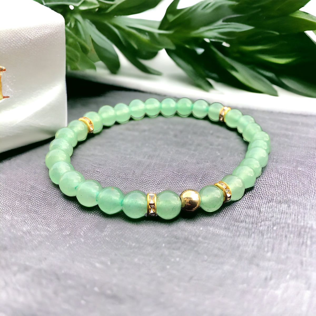 Steinfixx® - Aventurin Perlenarmband handgemacht mit vergoldeter Perle und vergoldeten Strass-Trennern - Mutmacher Hochwertiges Edelsteinarmband Armband für Damen & Herren