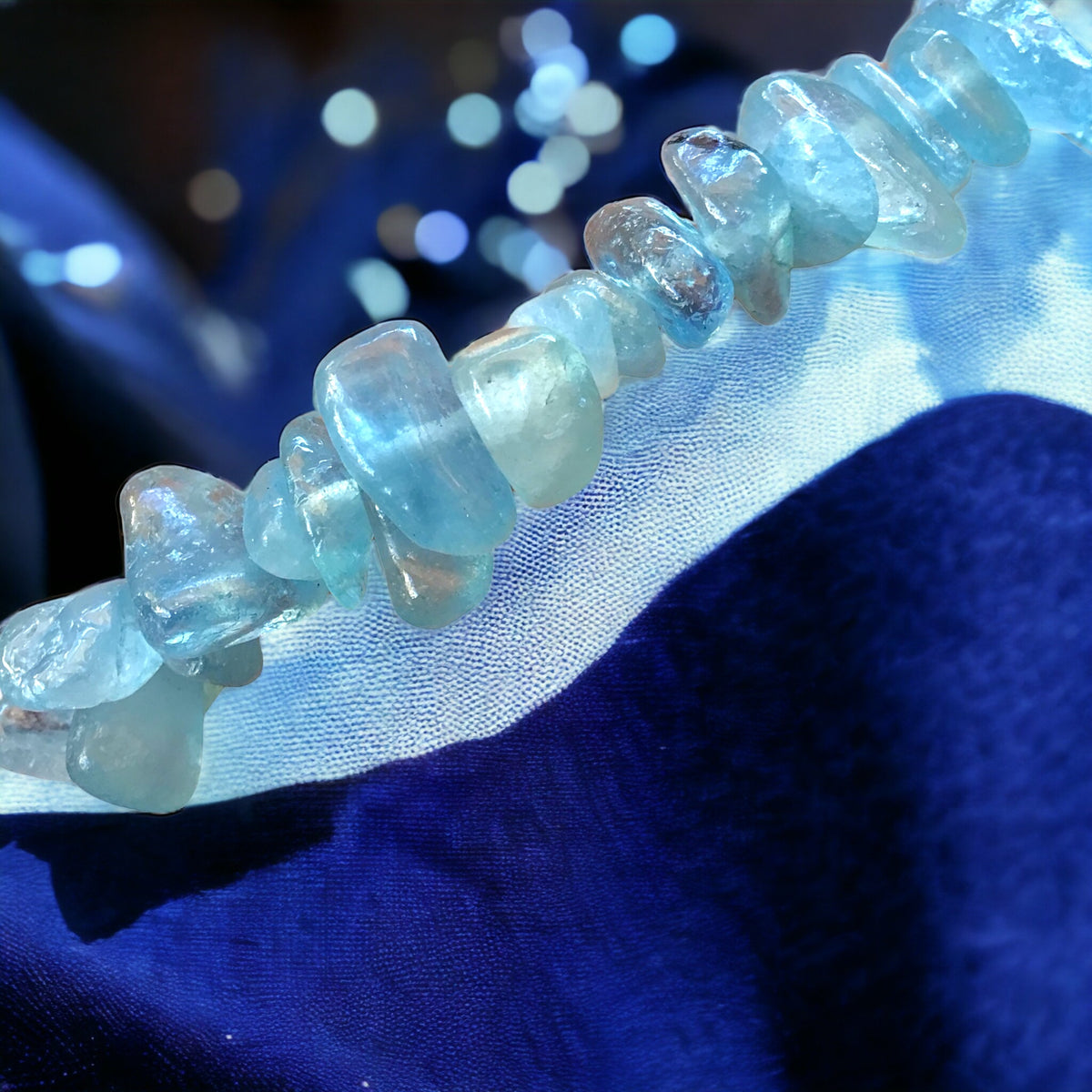 Steinfixx® - Echtes Aquamarin blau Splitteramband | angenehm zu tragen | DER Seelenstein