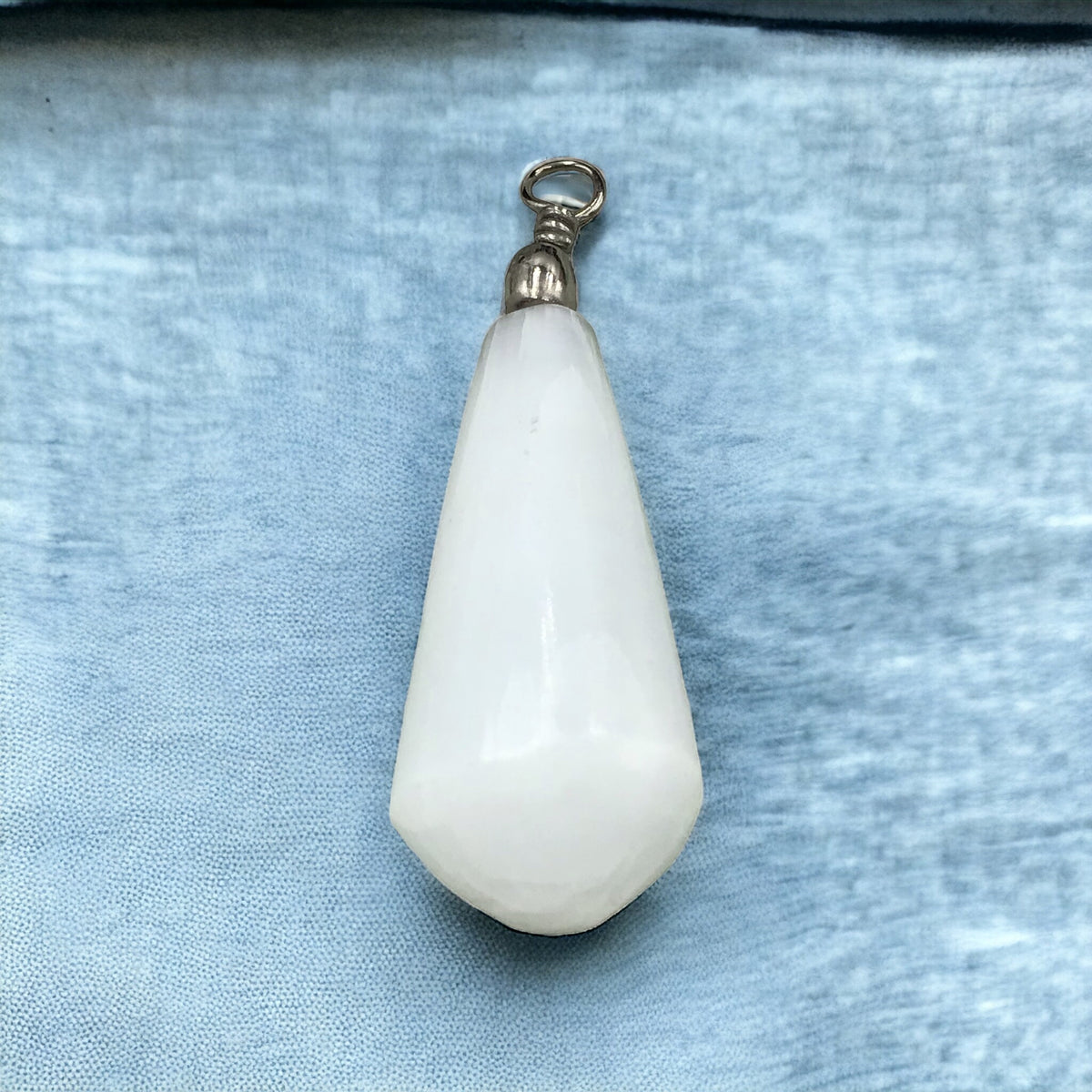 Selenit Tropfen Anhänger in bauchiger Form | ca. 45x20x10 mm | Top 1A-Qualität | Ihren Lichtbringer immer dabei I Marokko