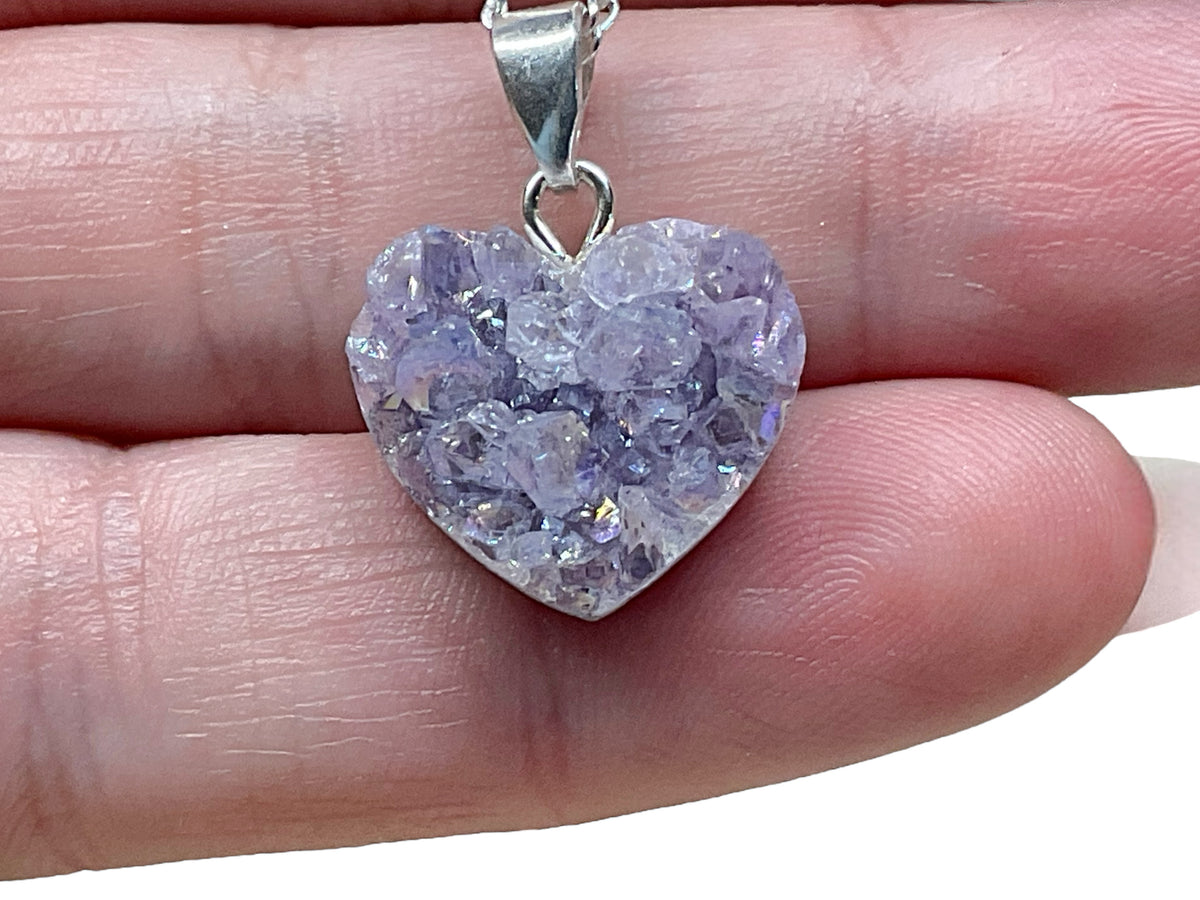Amethyst Angel Aura Herz Anhänger AAA aus Brasilien - 925 Silber - Titanium Aura - Natur Cluster - 15 × 15 mm - Geschenkbox und Edelsteinkarte