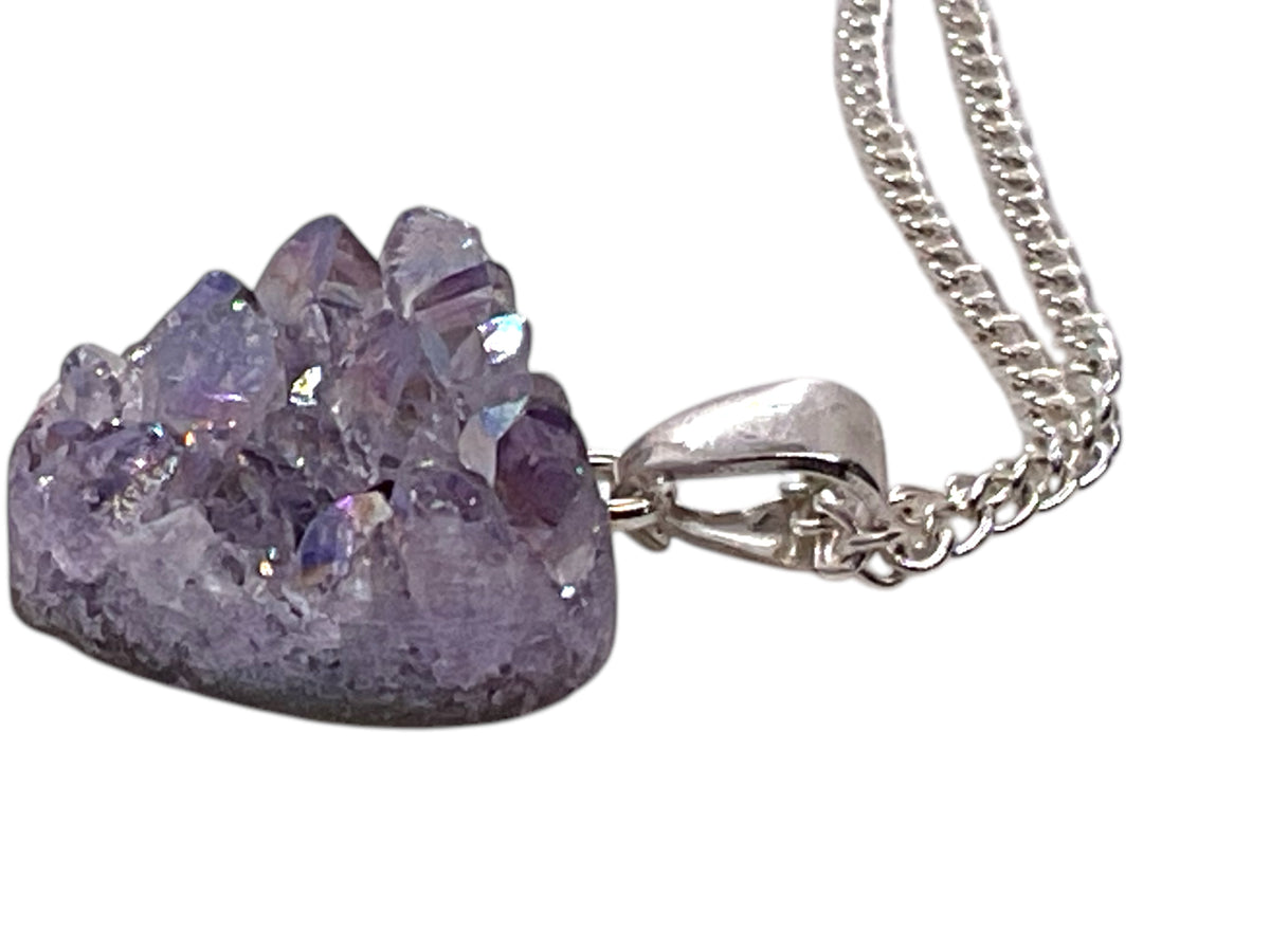 Amethyst Angel Aura Herz Anhänger AAA aus Brasilien - 925 Silber - Titanium Aura - Natur Cluster - 15 × 15 mm - Geschenkbox und Edelsteinkarte