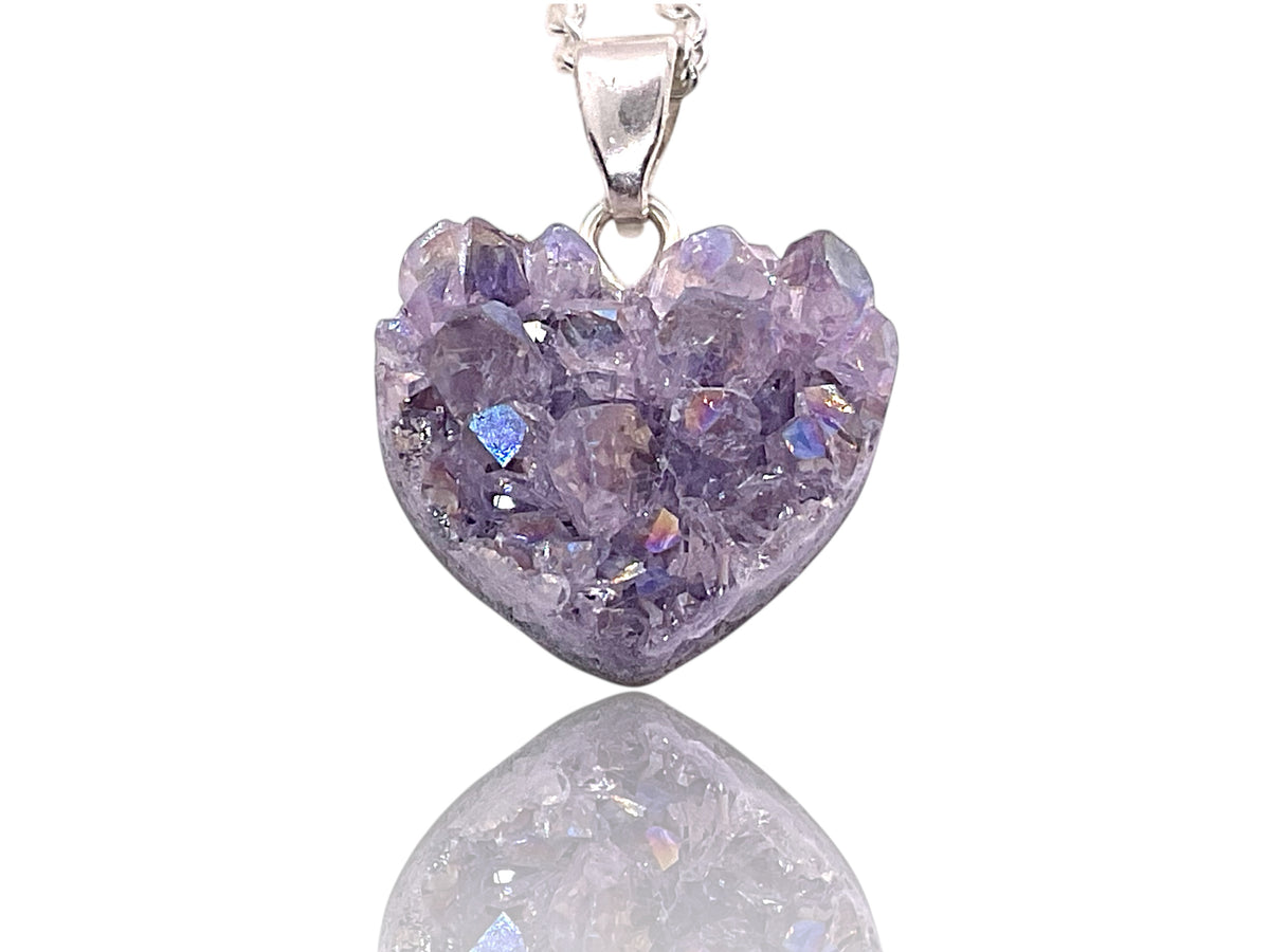Amethyst Angel Aura Herz Anhänger AAA aus Brasilien - 925 Silber - Titanium Aura - Natur Cluster - 15 × 15 mm - Geschenkbox und Edelsteinkarte