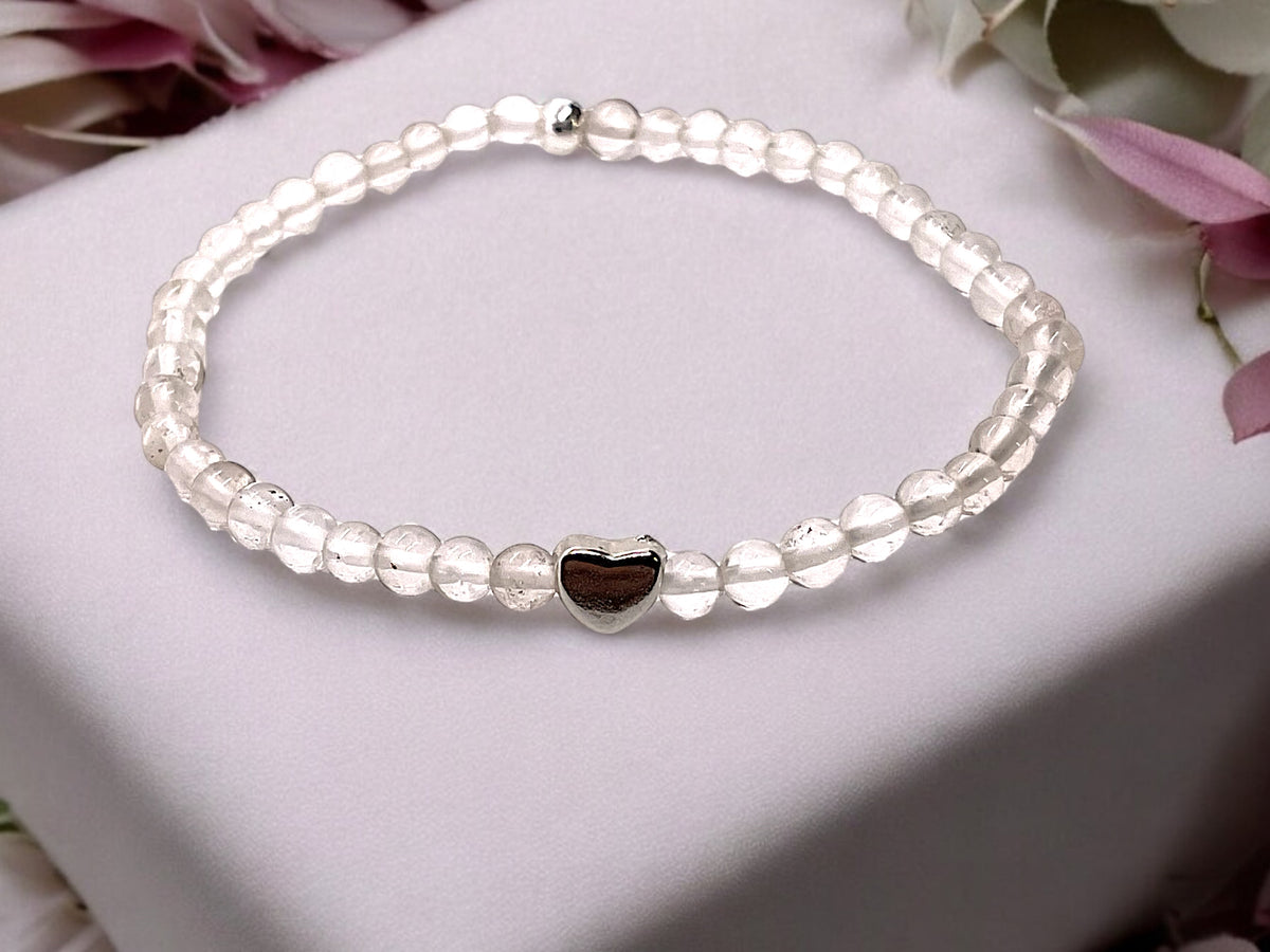 Bergkristall Edelstein Perlen Armband  *HEILUNG*  - mit 925 Silberperle und versilbertem Herzchen in Steinfixx Geschenkbox - Handmade