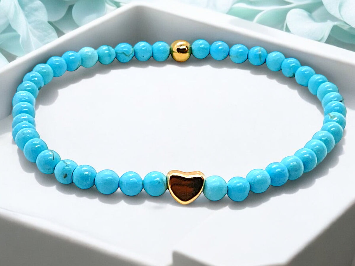 Handgefertigtes Türkis Perlenarmband  - Hochwertiges Edelsteinarmband mit 18k vergoldeten Elementen - in Geschenkbox