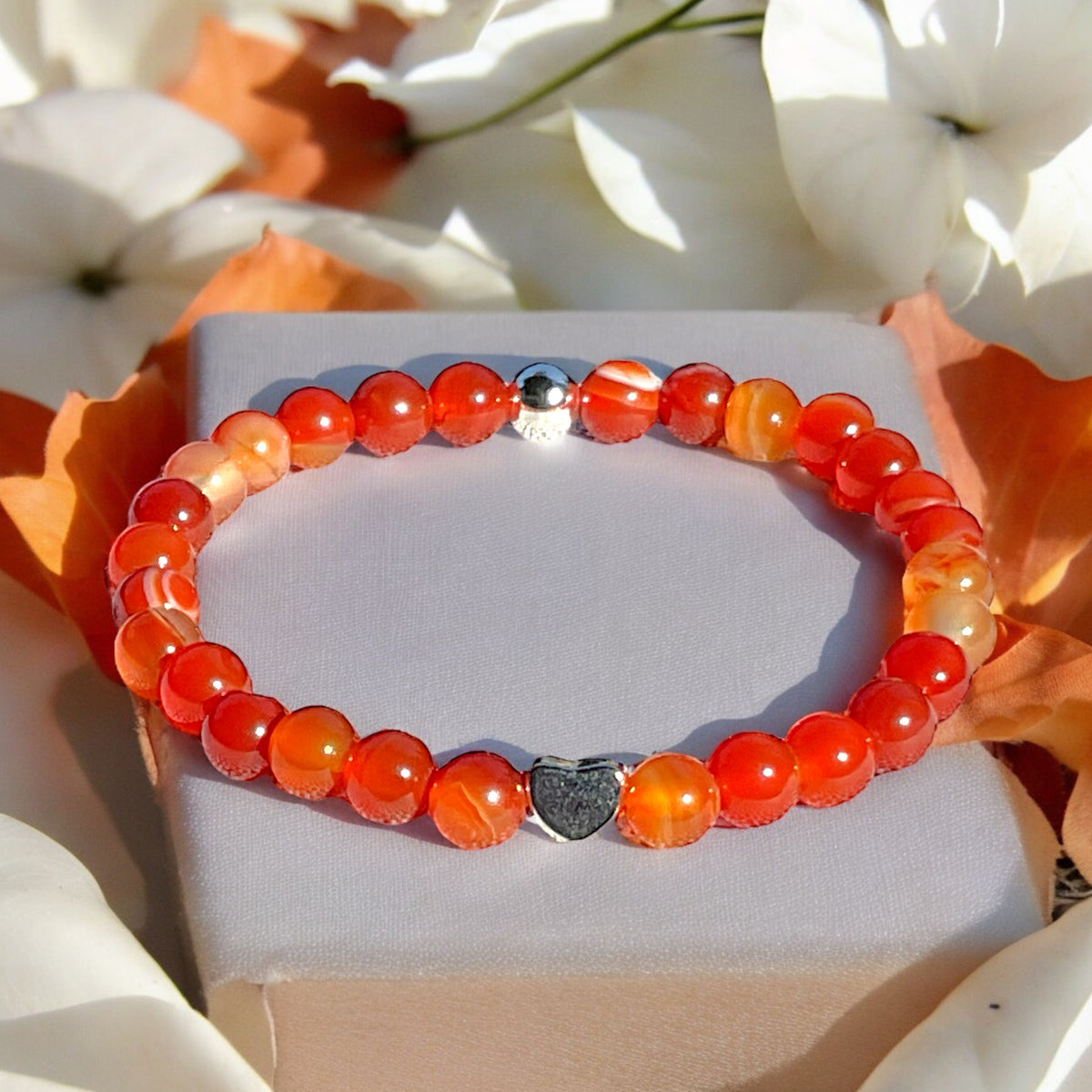 Steinfixx® - Carneol Perlenarmband handgemacht mit 925 Silber Perle und versilbertem Herzchen - KRAFTSTEIN - Hochwertiges Edelsteinarmband Armband für Damen & Herren