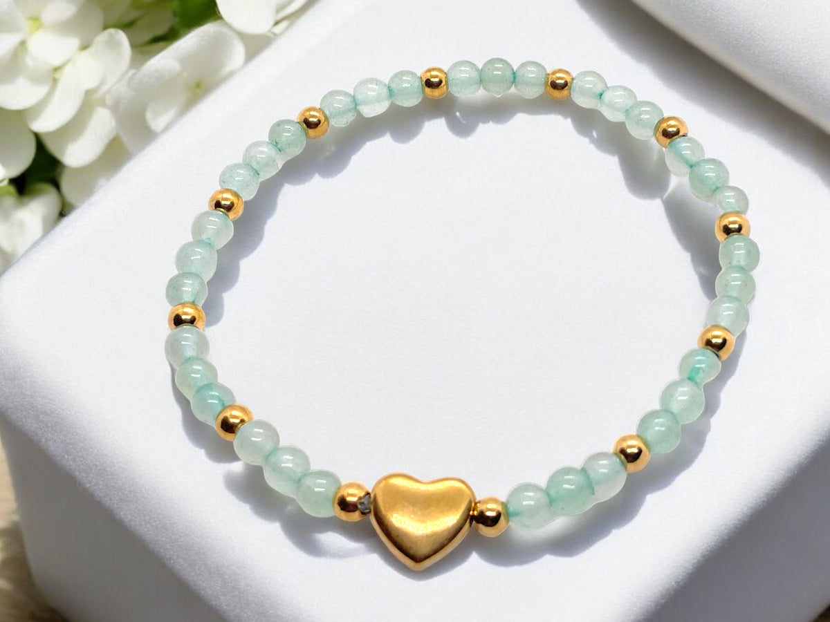 Steinfixx® - Grüner Aventurin Perlenarmband mit Messingherz und Messingperlen - Hochwertiges Edelsteinarmband handgefertigt inclusive edler Geschenkbox und Edelsteinkarte