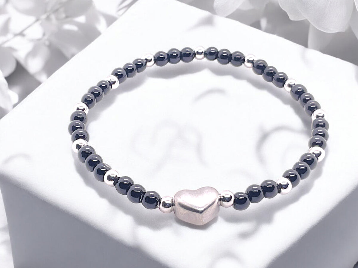 Obsidian Perlenarmband mit Edelstahlherz und Edelstahlperlen - Hochwertiges Edelsteinarmband handgefertigt inclusive edler Geschenkbox und Edelsteinkarte