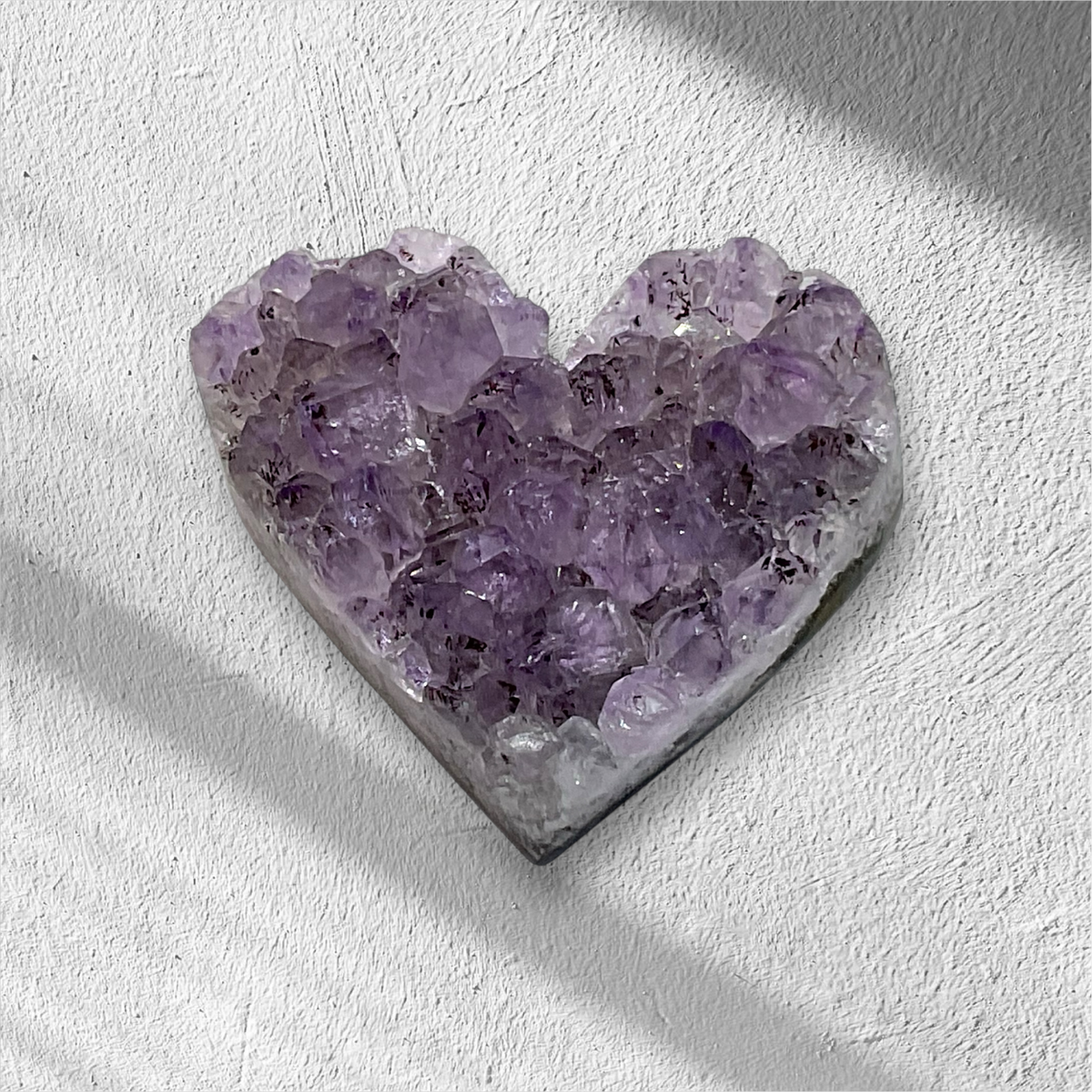 Amethyst Herz I Rohstein Cluster Druse I starker Heilstein I ca. 20 gr. I ca. 3-4 cm I Handarbeit I Herzgeschenk I Liebesgeschenk I Brasilien