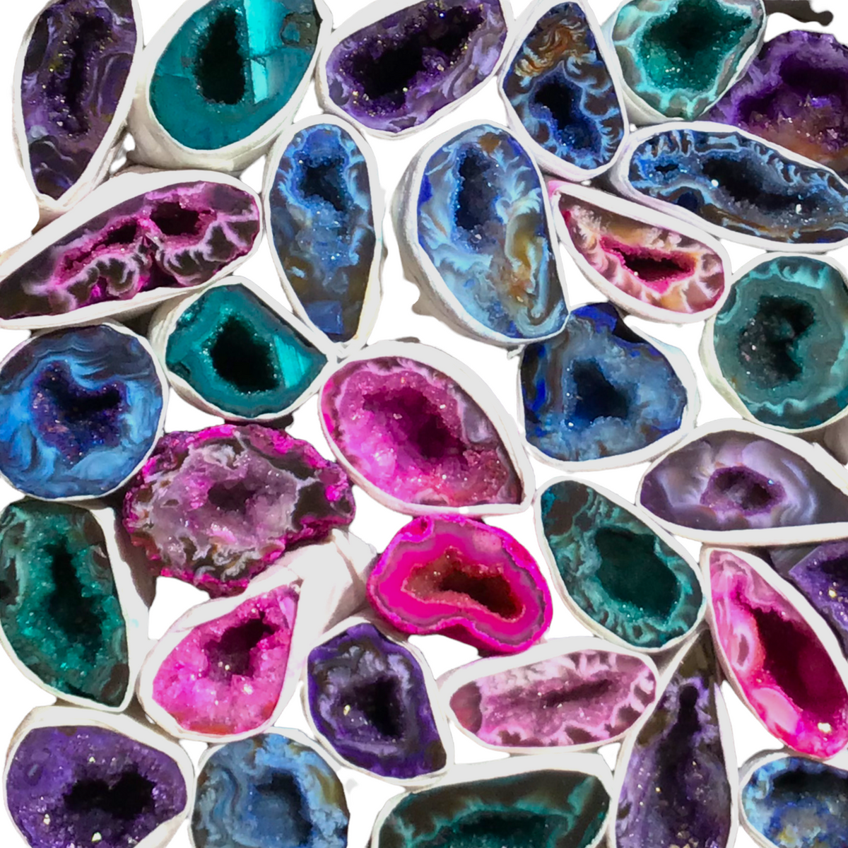 Gefärbte halbe Achatgeode AAA aus Brasilien – aufgeschnitten & poliert – ca. 30–40 mm – einzeln oder als 3er-/4er-Set
