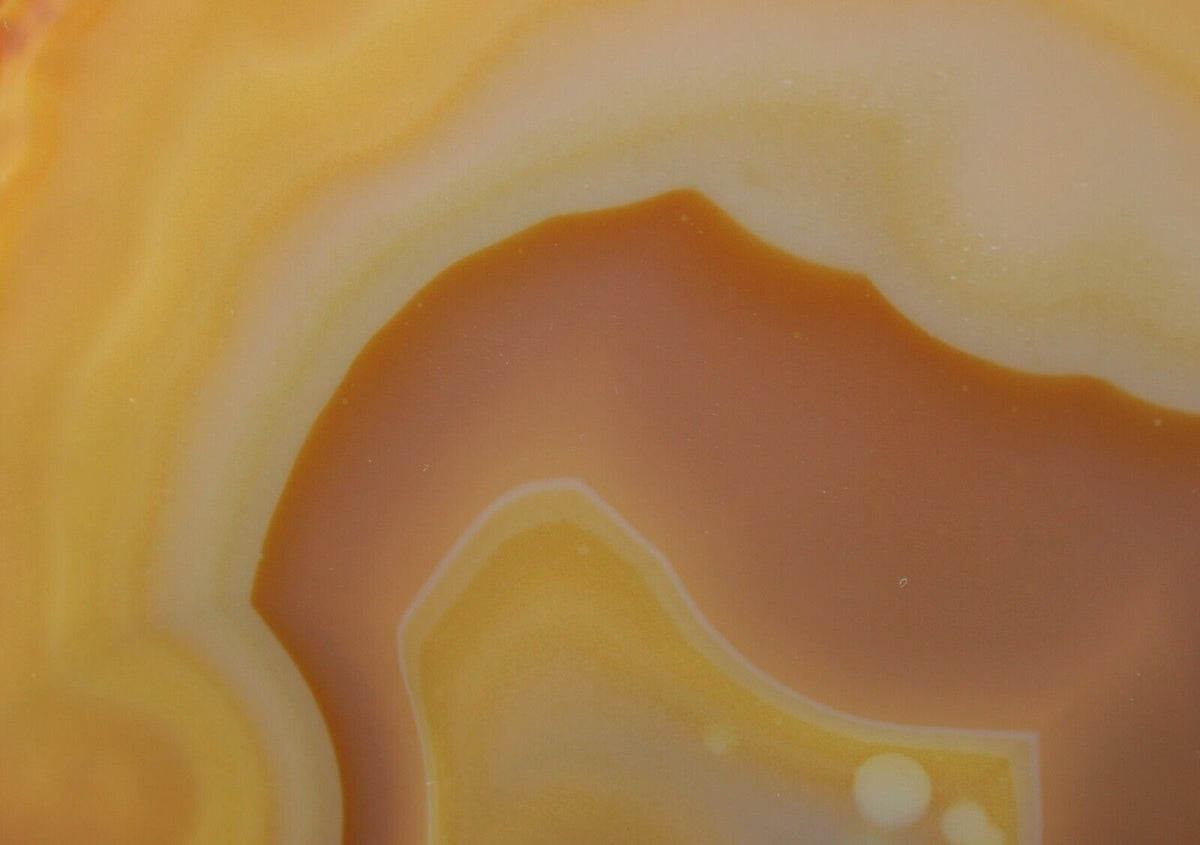 Achatscheibe AAA aus Brasilien – beidseitig poliert, 7 Farben – ca. 7 × 8 cm – mit Acrylständer & Edelsteinkarte