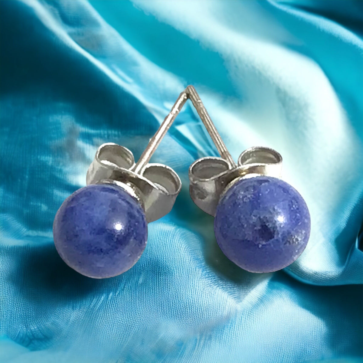 Edelstein Ohrstecker mit 6 mm Perlen – 13 verschiedene Edelsteine – versilbert – inkl. Samtsäckchen – Geschenkidee